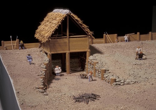 La tour sud dite de la "casemate", selon la première maquette de 1992